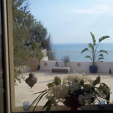 Mare Di Montelusa Holiday home *