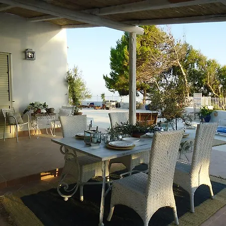 Mare Di Montelusa Holiday home *